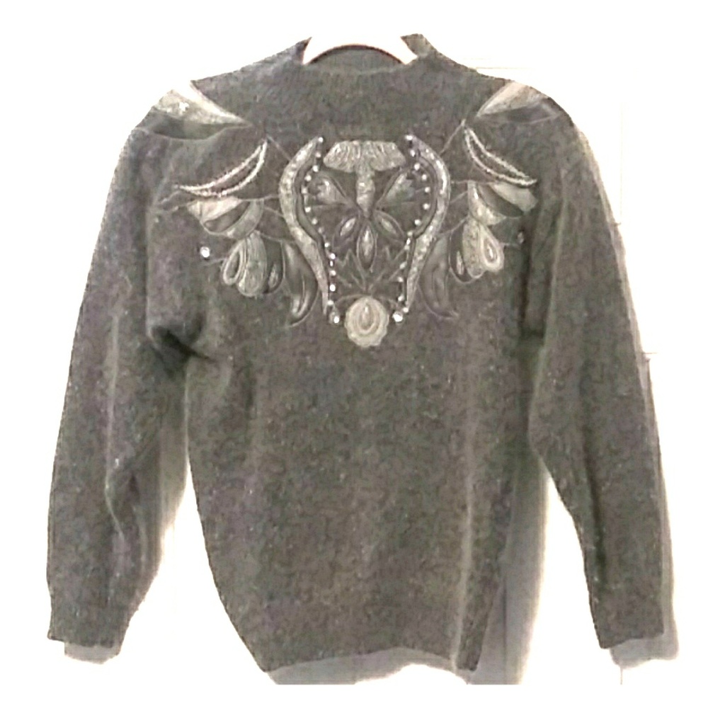 Chic sweater